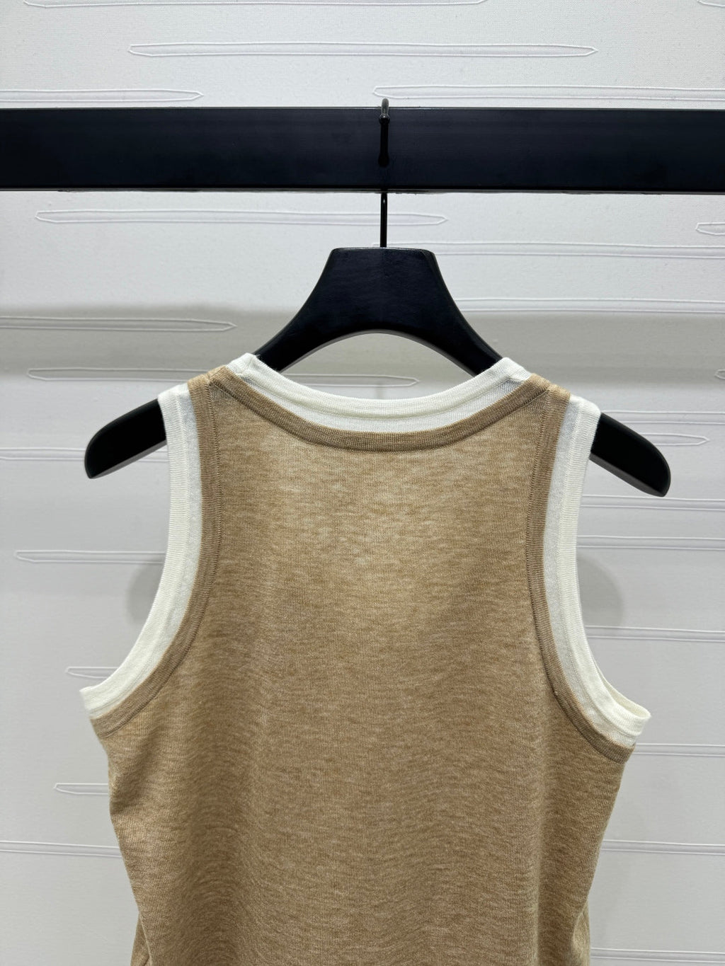 MIUMIU SLEEVELESS TOP 269402