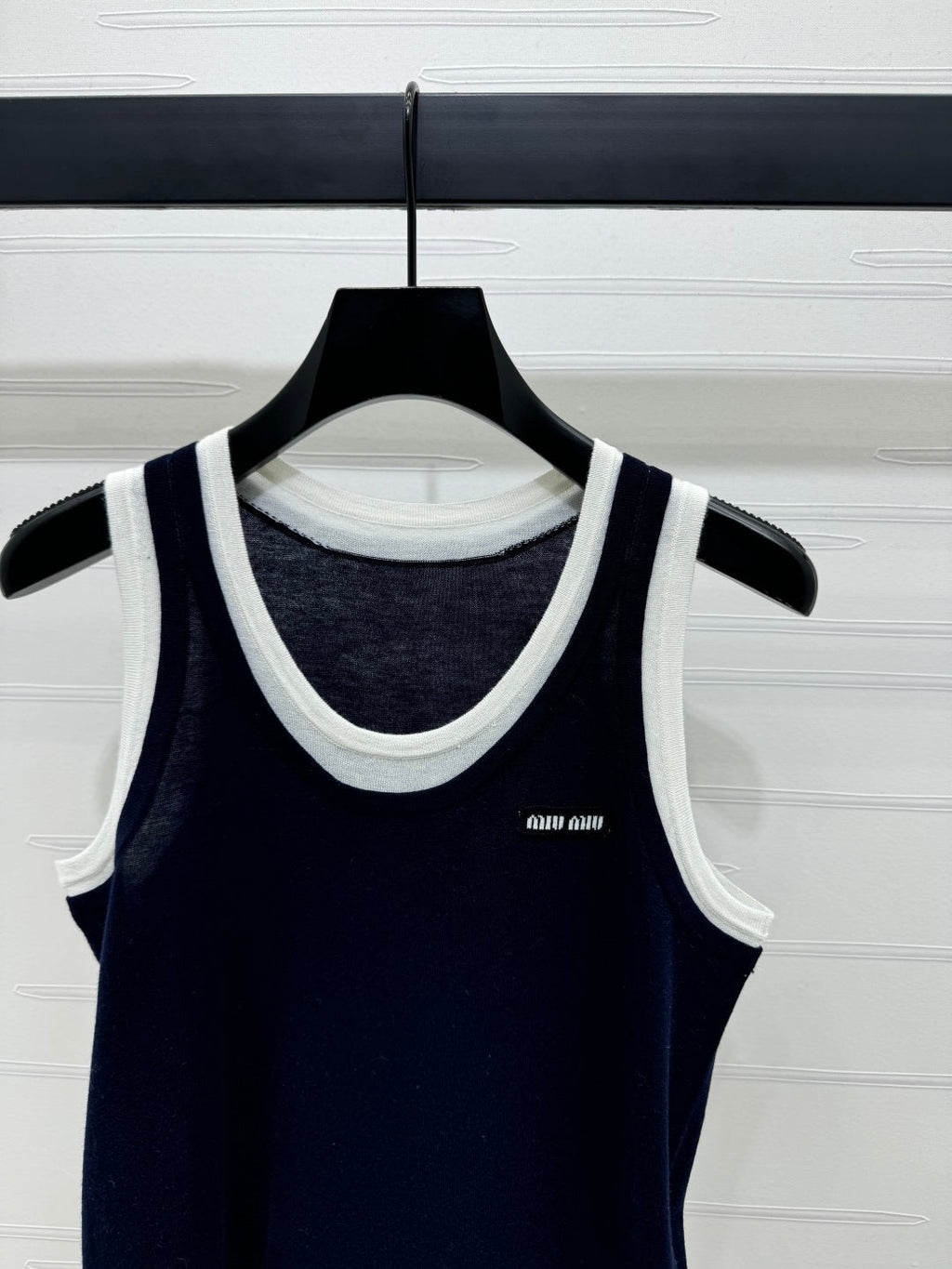 MIUMIU SLEEVELESS TOP 269403