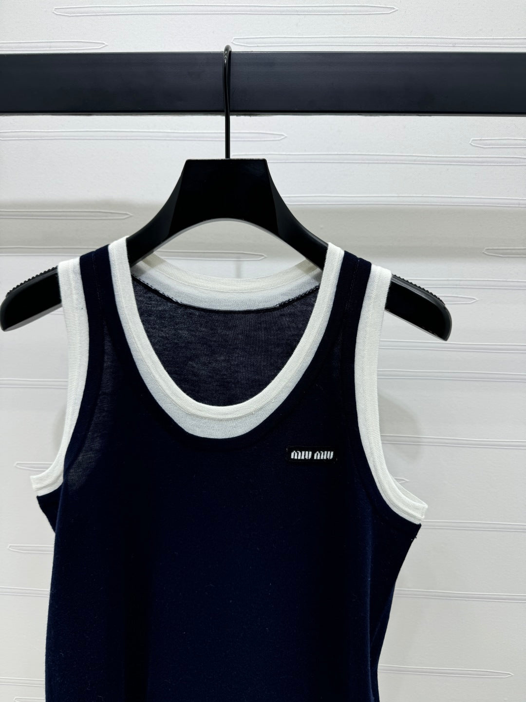 MIUMIU SLEEVELESS TOP 269403