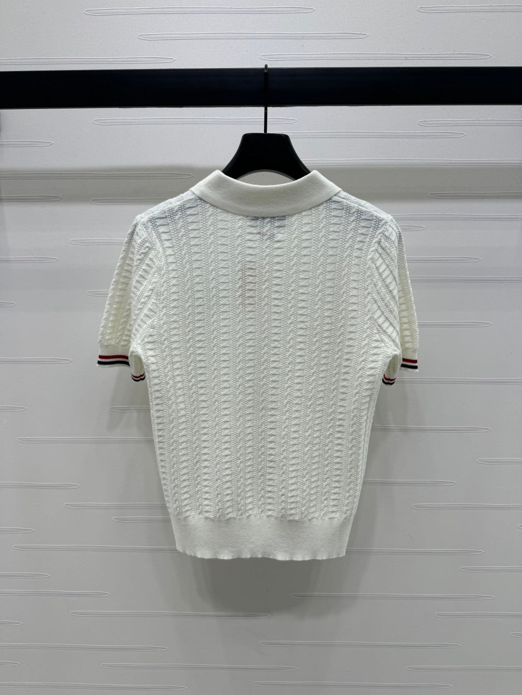 THOM SHORT-SLEEVE KNIT TOP WITH EMBROIDERED DOG MOTIF 274871