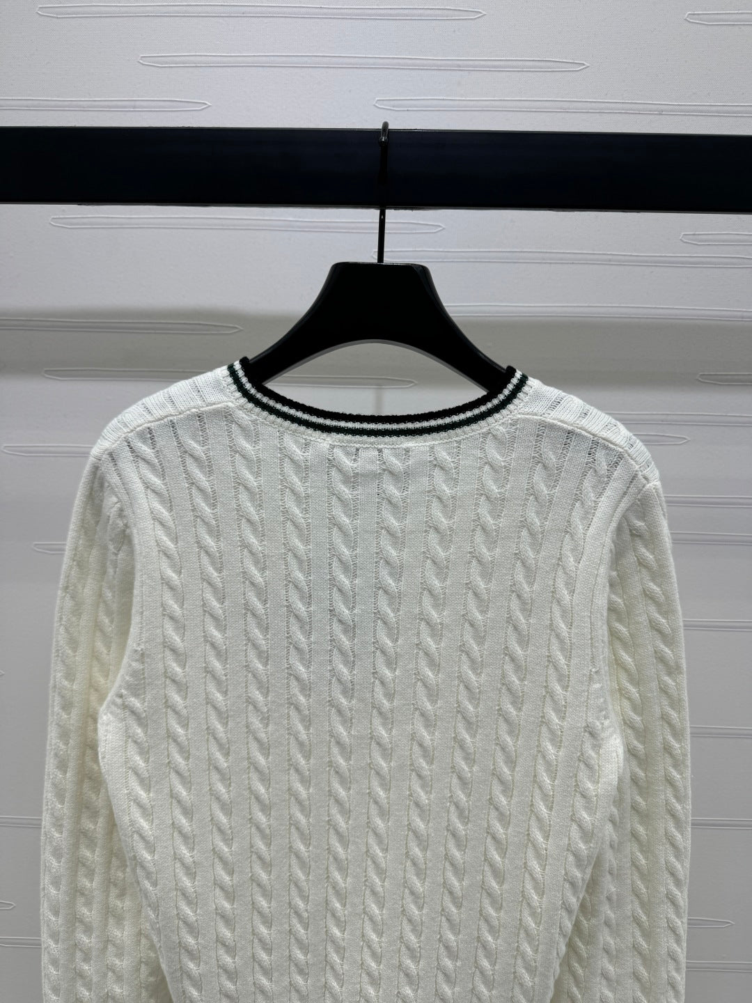 DIOR V-NECK PULLOVER SWEATER 274926