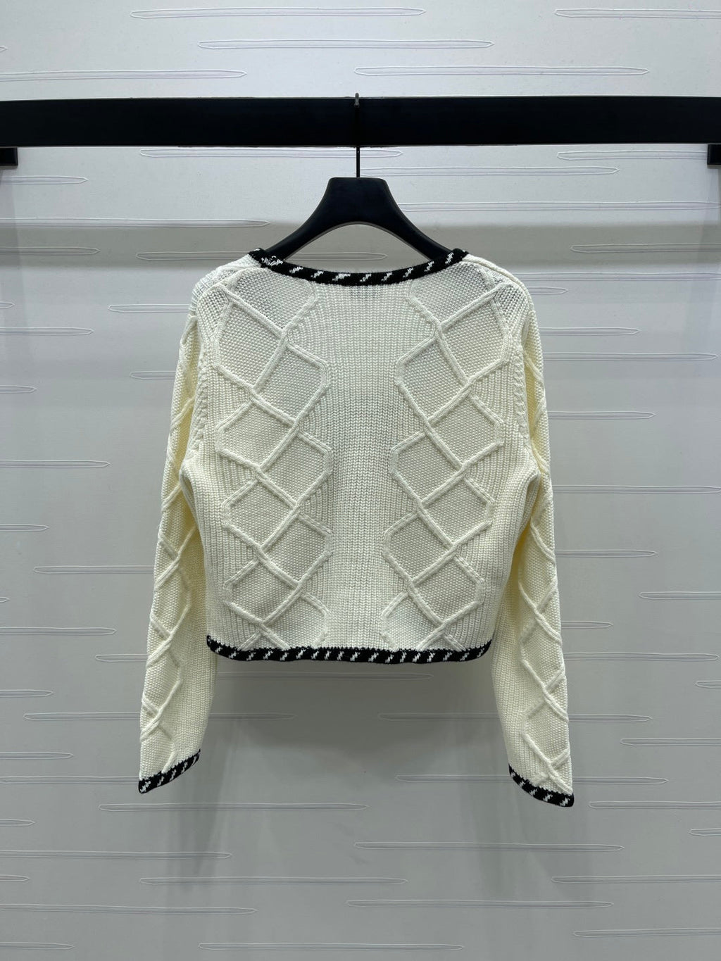 CHANEL 25S CARDIGAN STYLE 198
