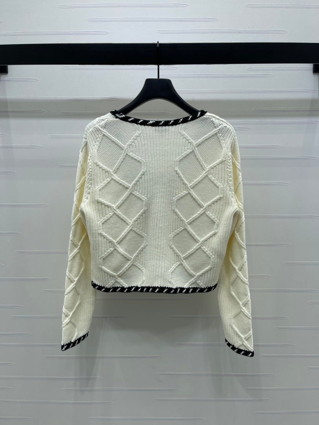 CHANEL 25S CARDIGAN STYLE 198