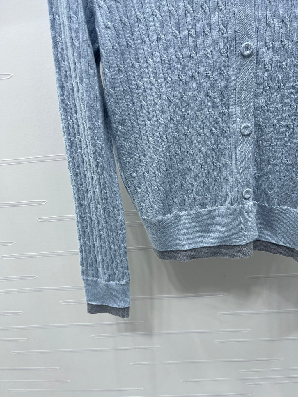 MIUMIU CARDIGAN STYLE 465