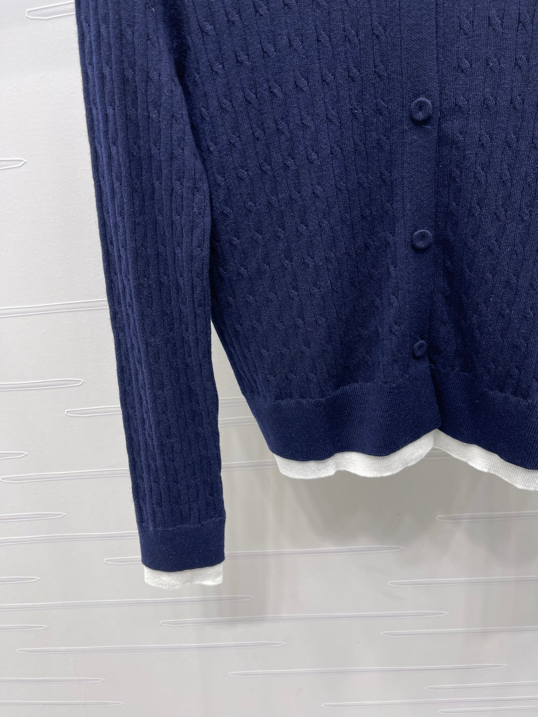 MIUMIU CARDIGAN STYLE 463