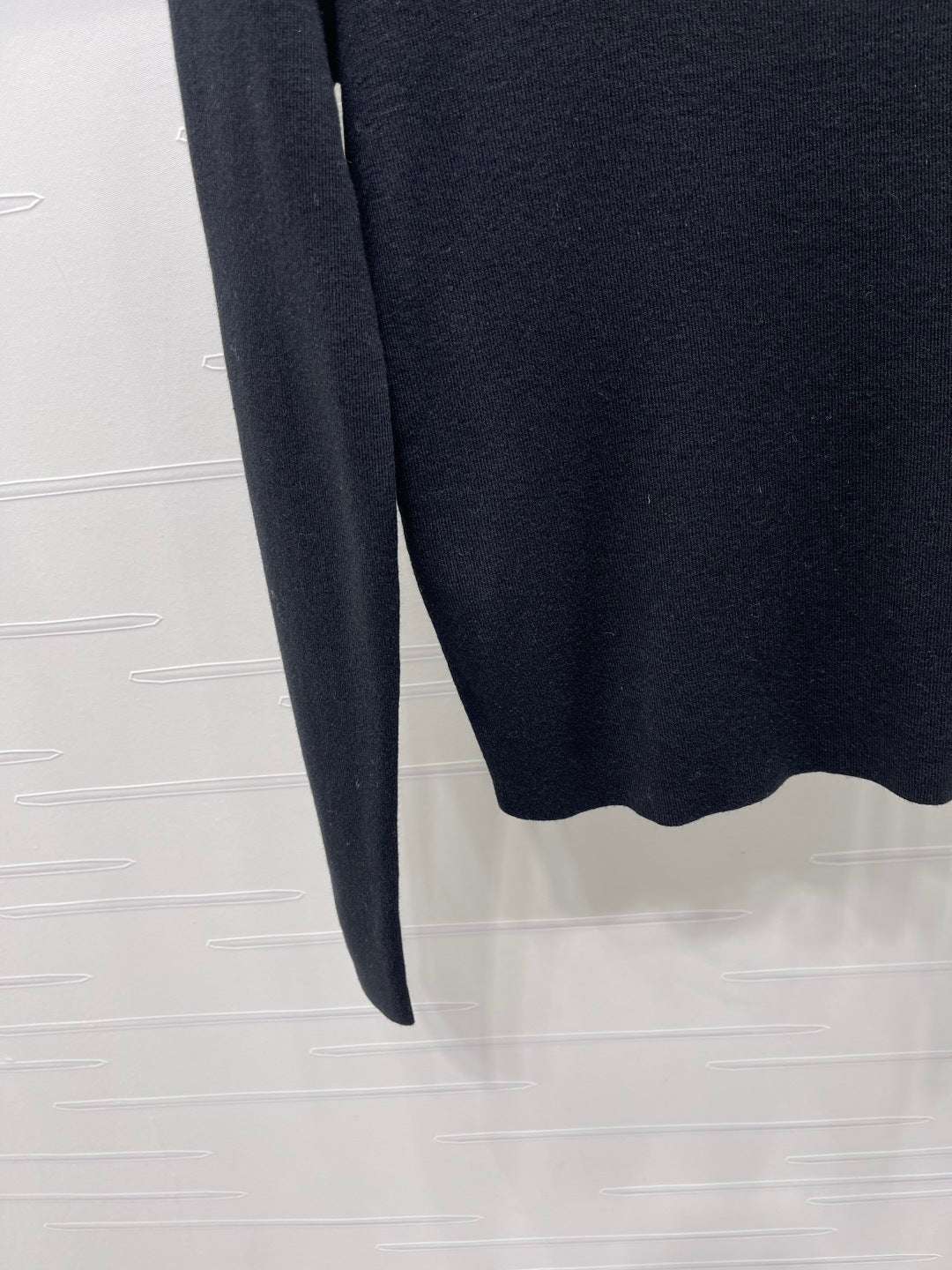 MIUMIU KNITTED SWEATER STYLE 460