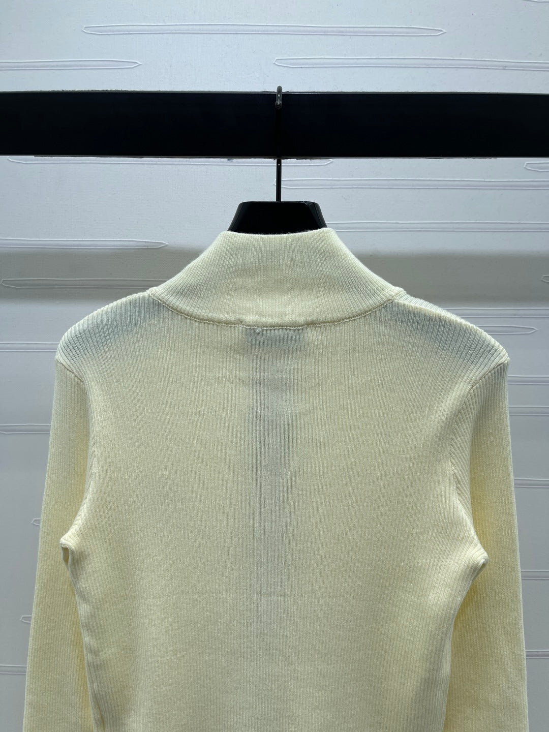 MIUMIU CARDIGAN STYLE 489