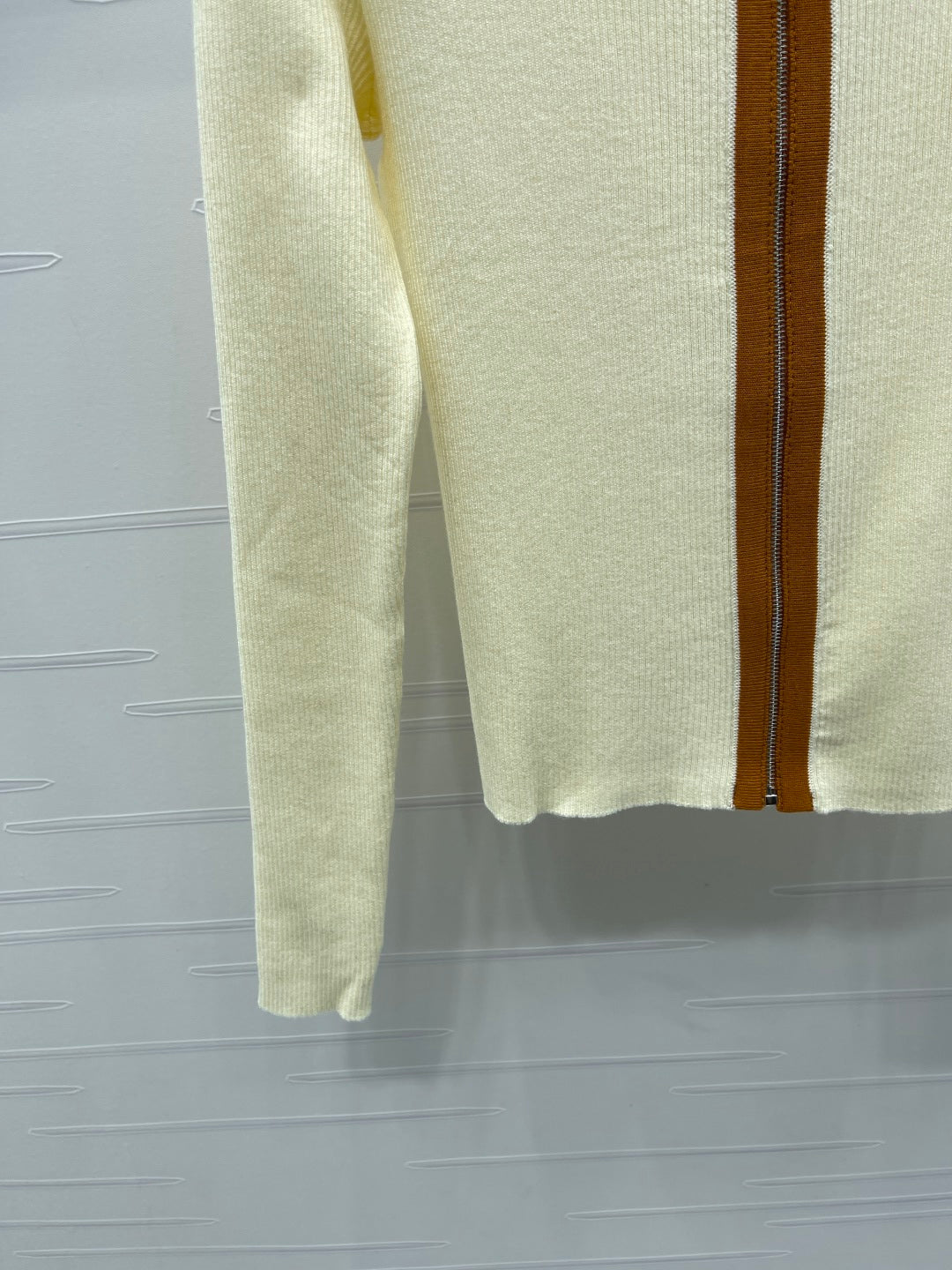 MIUMIU CARDIGAN STYLE 489