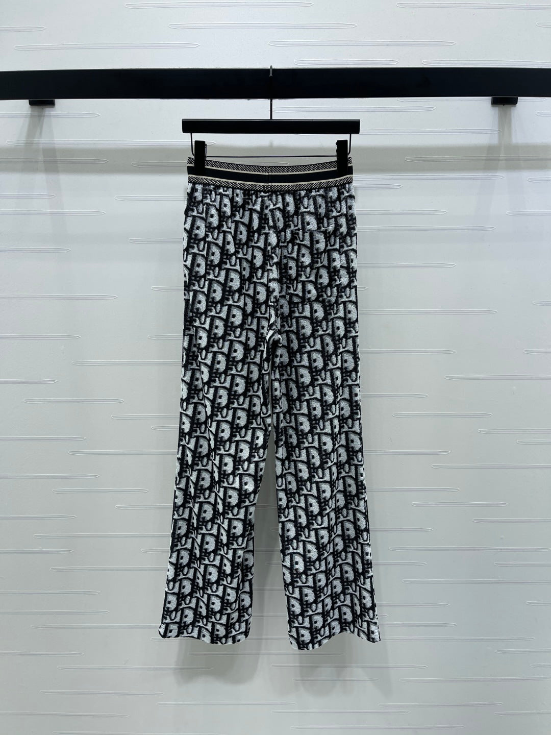 DIOR 25S STRAIGHT-LEG PANTS STYLE 136