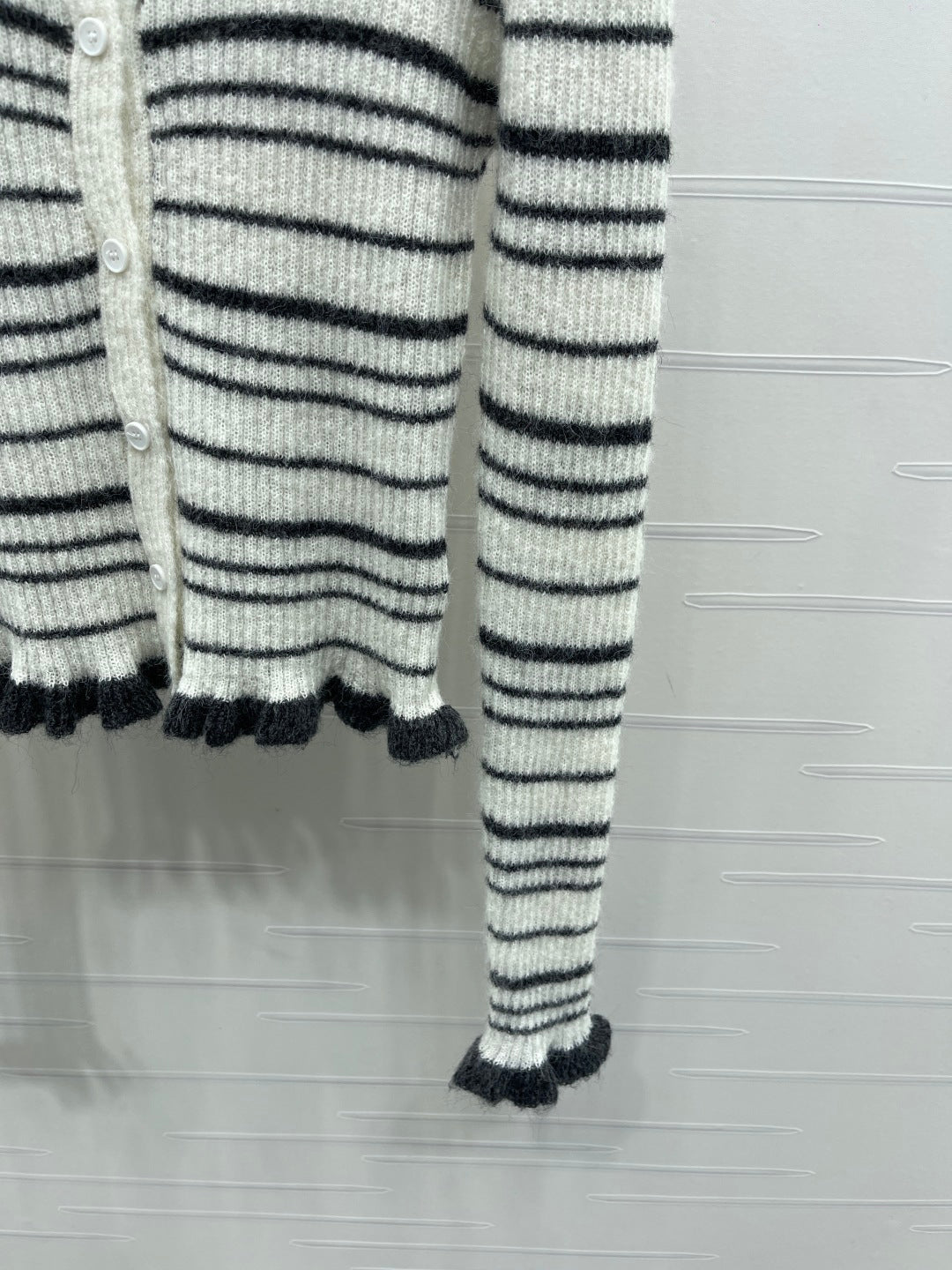 DIOR 25S CARDIGAN STYLE 140