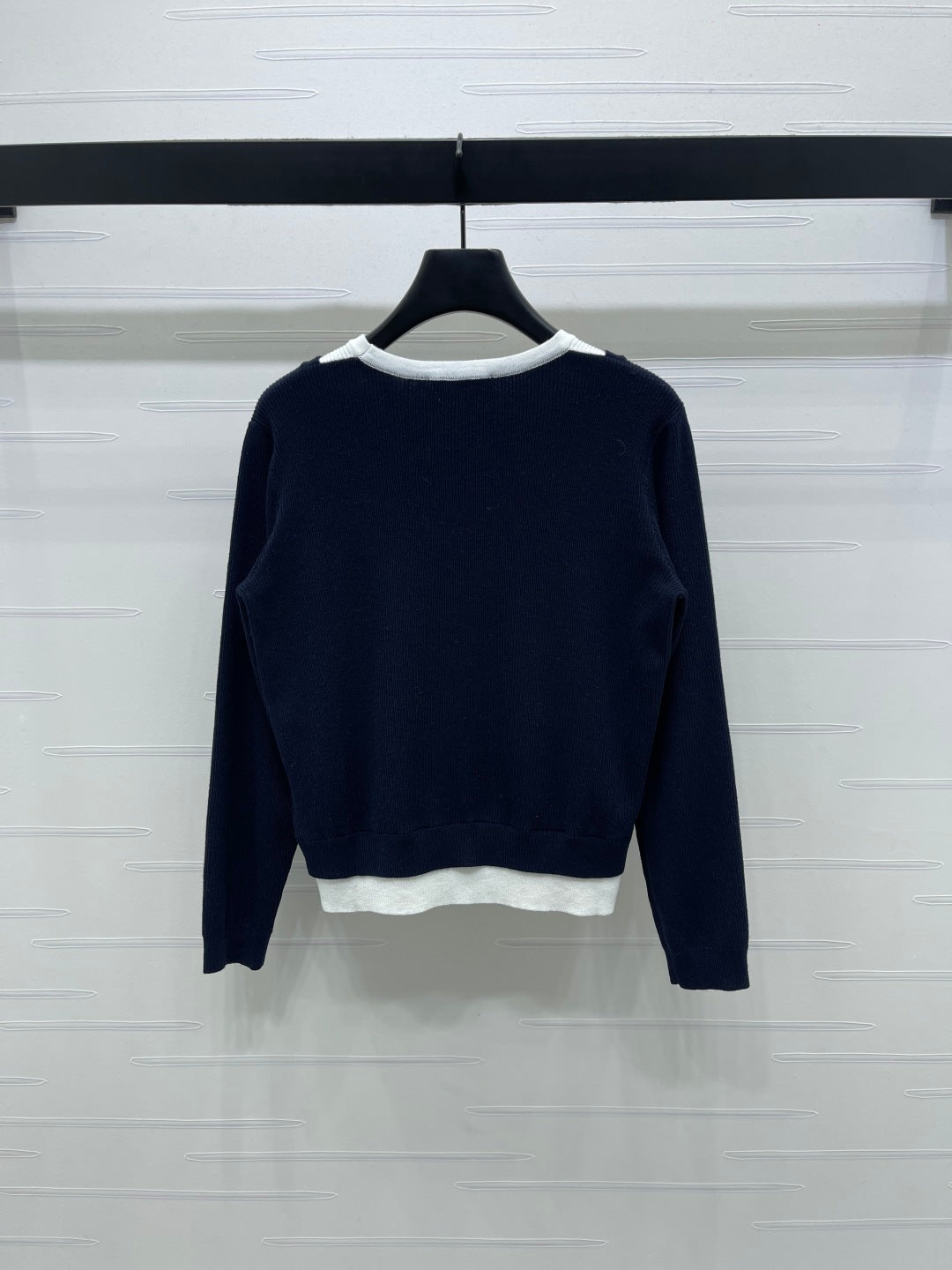 MIUMIU SWEATER STYLE 605