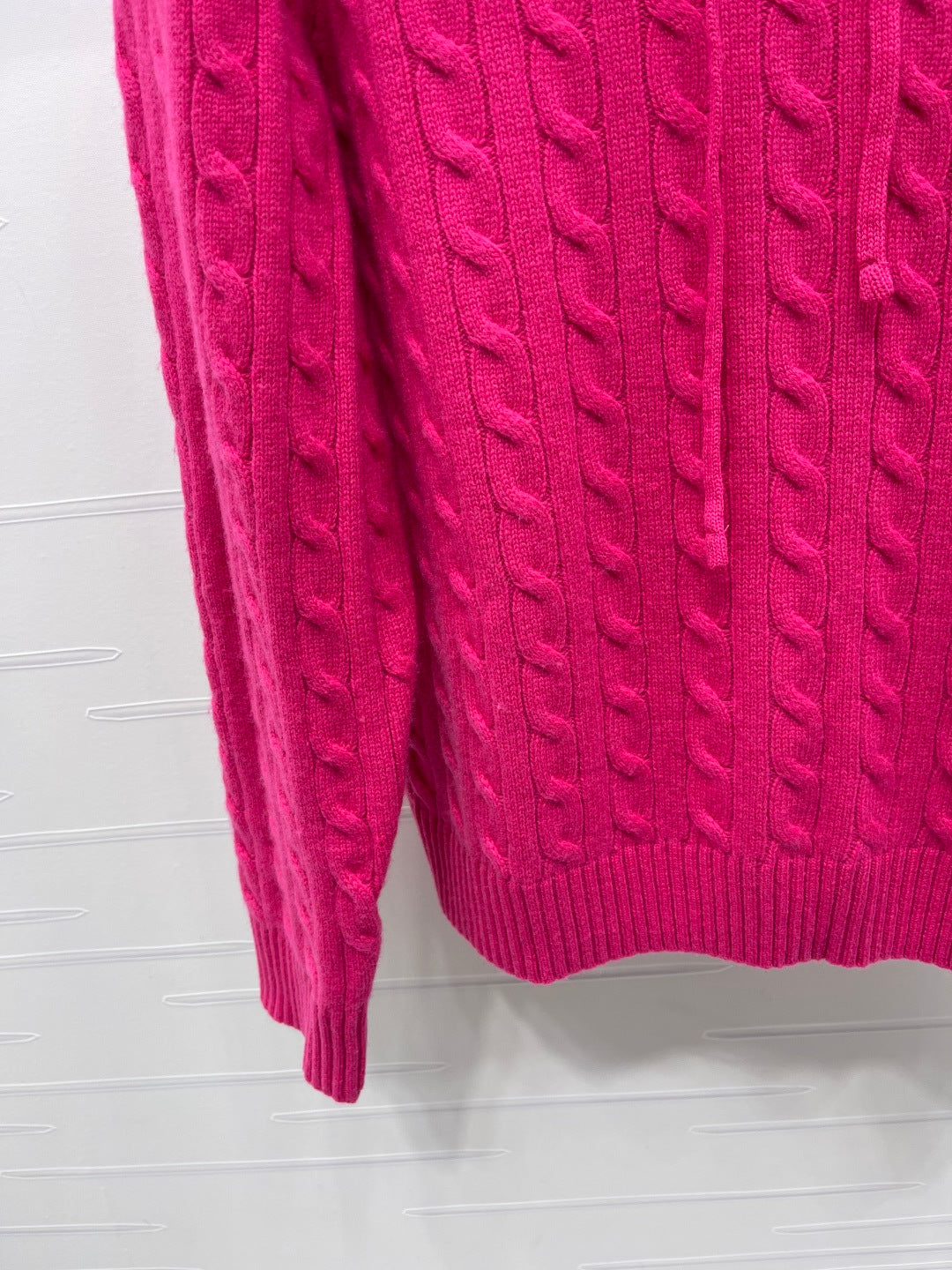 RALPH LAUREN 25S KNITTED V-NECK SWEATER 251