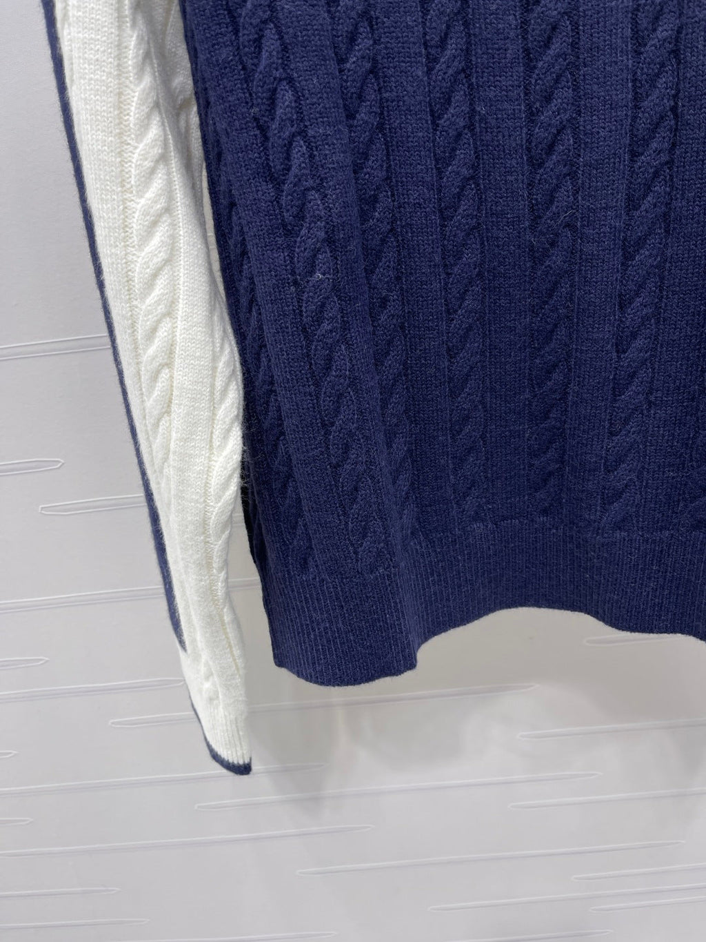 RALPH LAUREN SWEATER STYLE 401