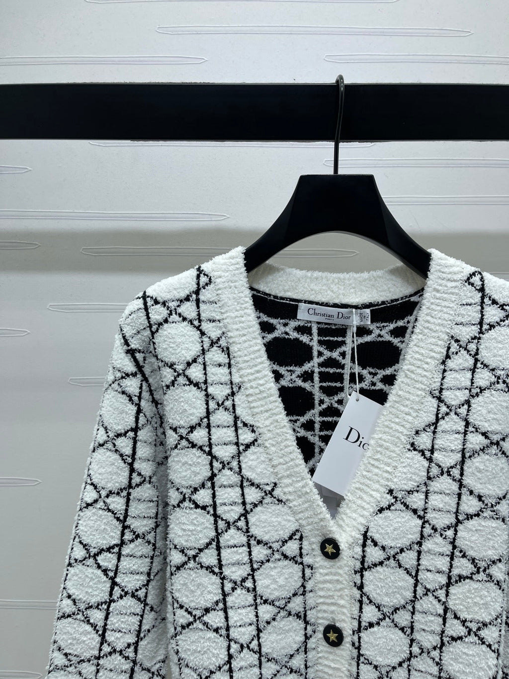DIOR 25S V-NECK CARDIGAN 827