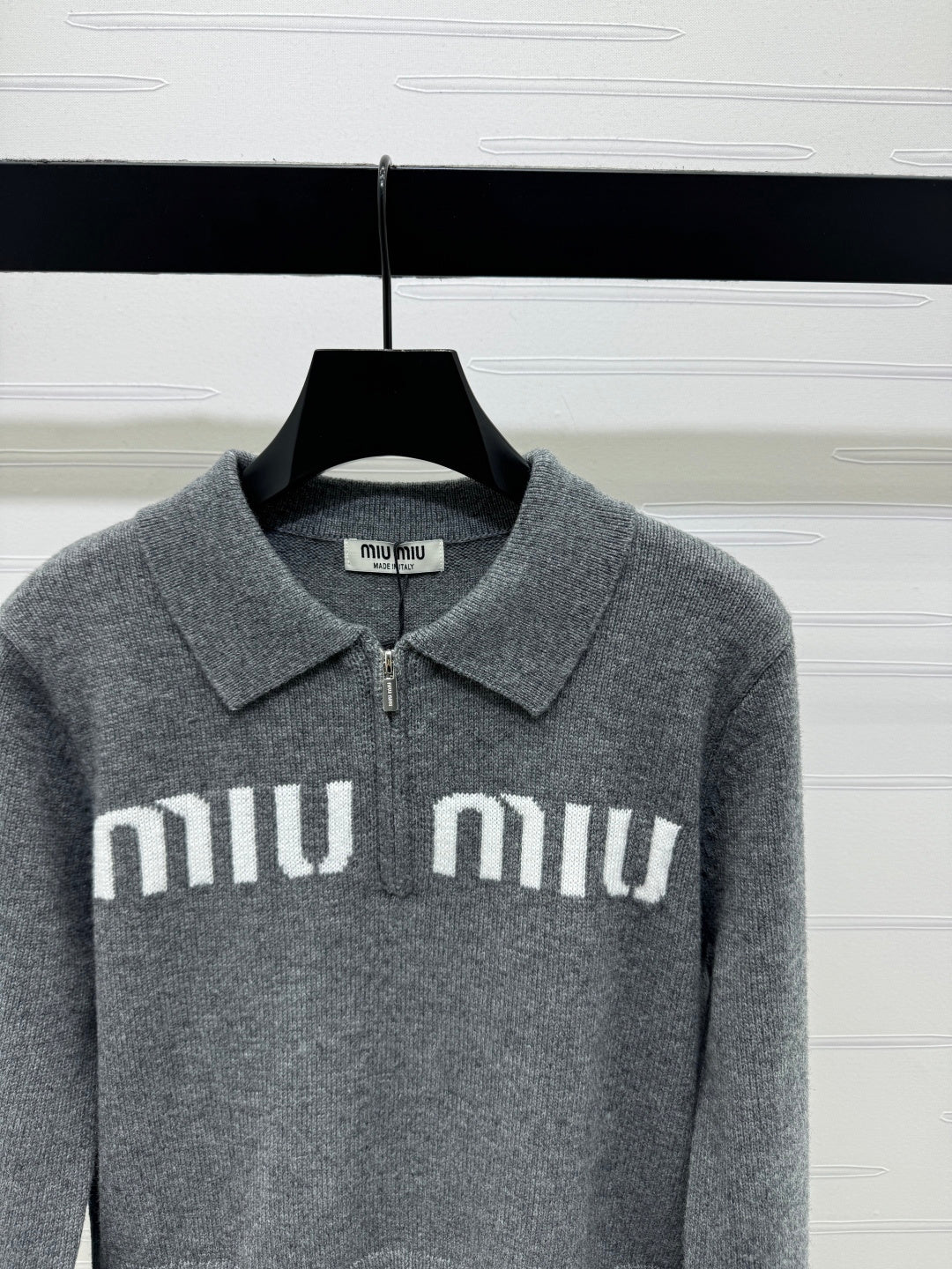 MIUMIU POLO KNIT SWEATER STYLE 748