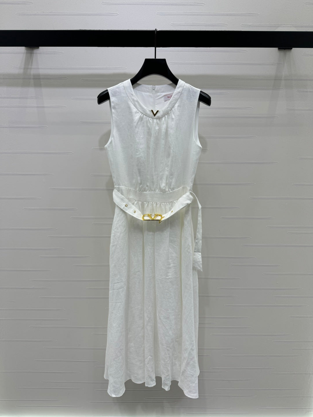 VALENTINO 26S SLEEVELESS MAXI DRESS 147
