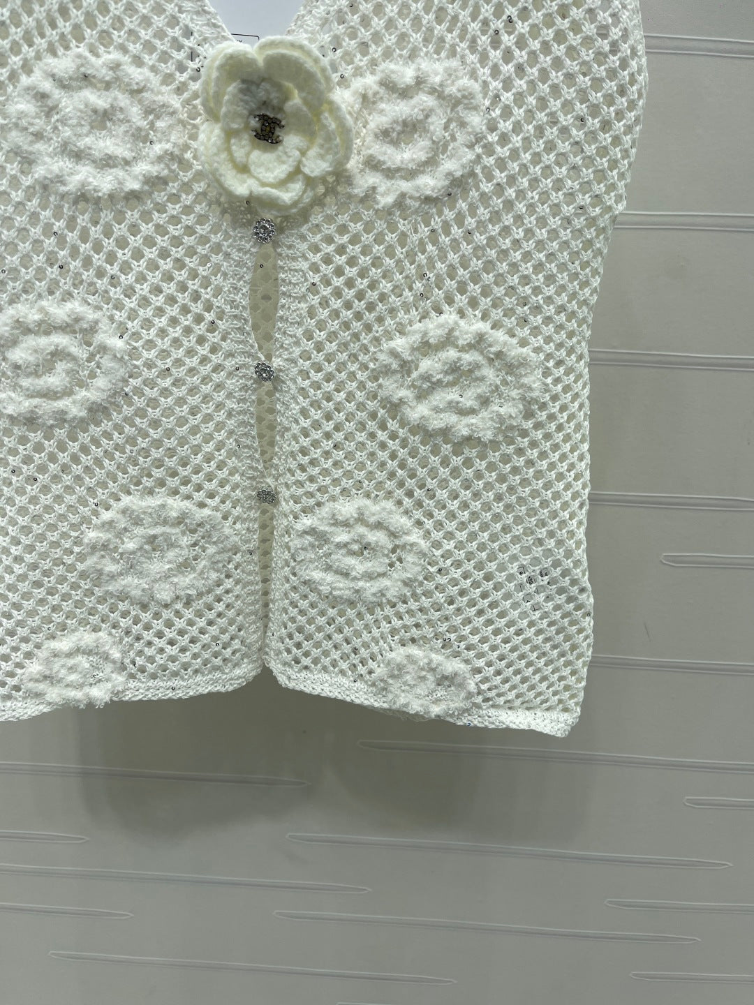 CHANEL 26S FLORAL CROCHET KNIT VEST 1347