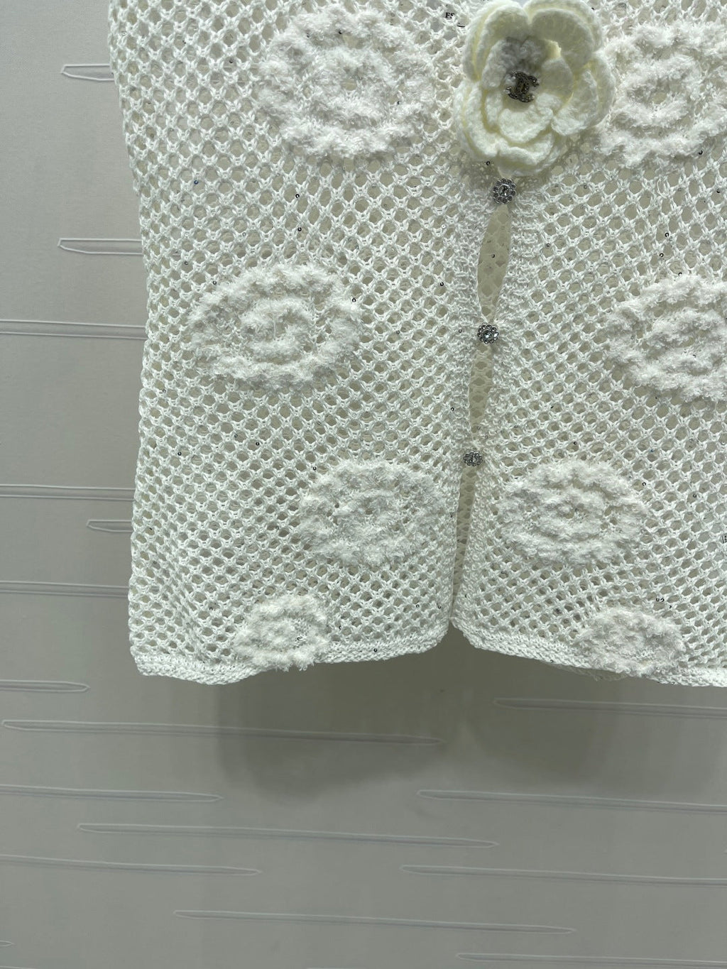CHANEL 26S FLORAL CROCHET KNIT VEST 1347