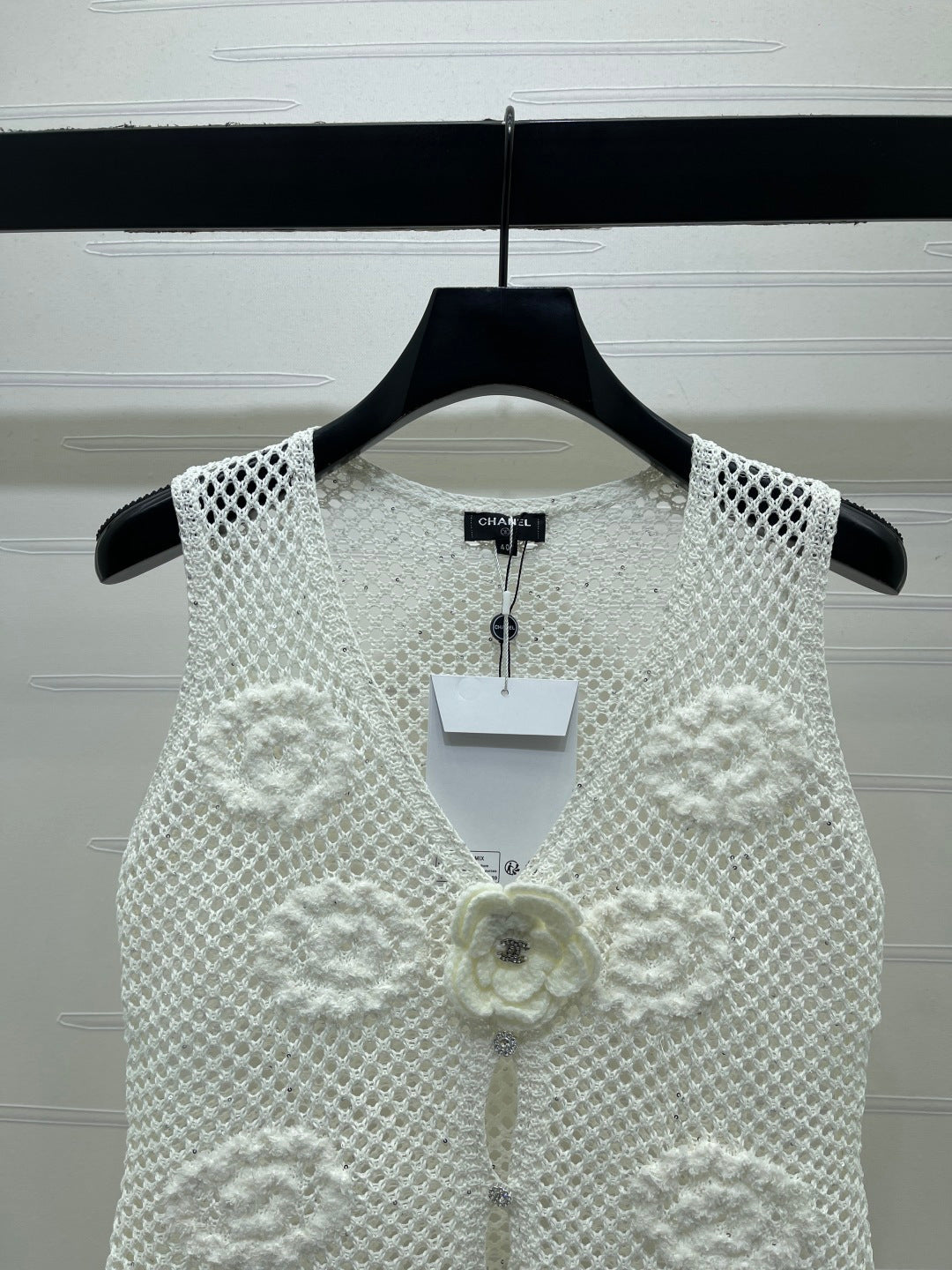 CHANEL 26S FLORAL CROCHET KNIT VEST 1347