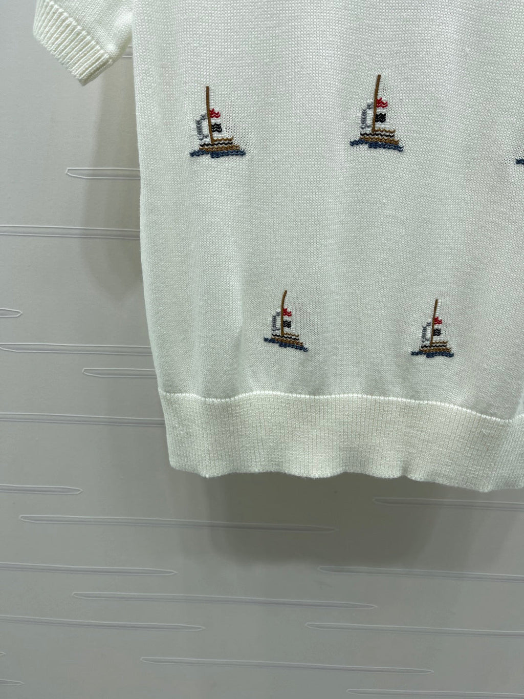 THOM 26S SHORT-SLEEVE KNIT TOP STYLE 223