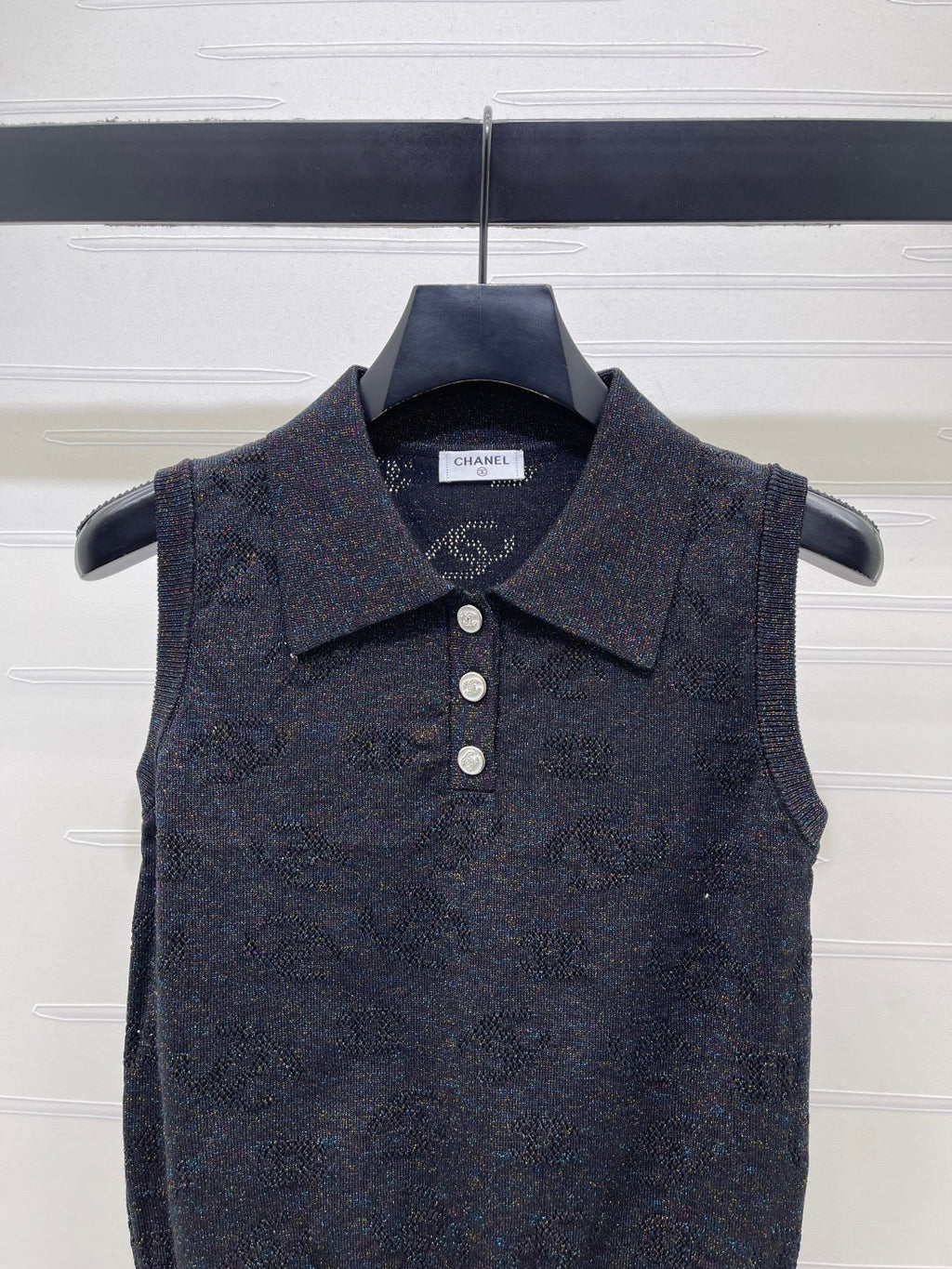 CHANEL 26S SLEEVELESS KNIT POLO TOP 1338