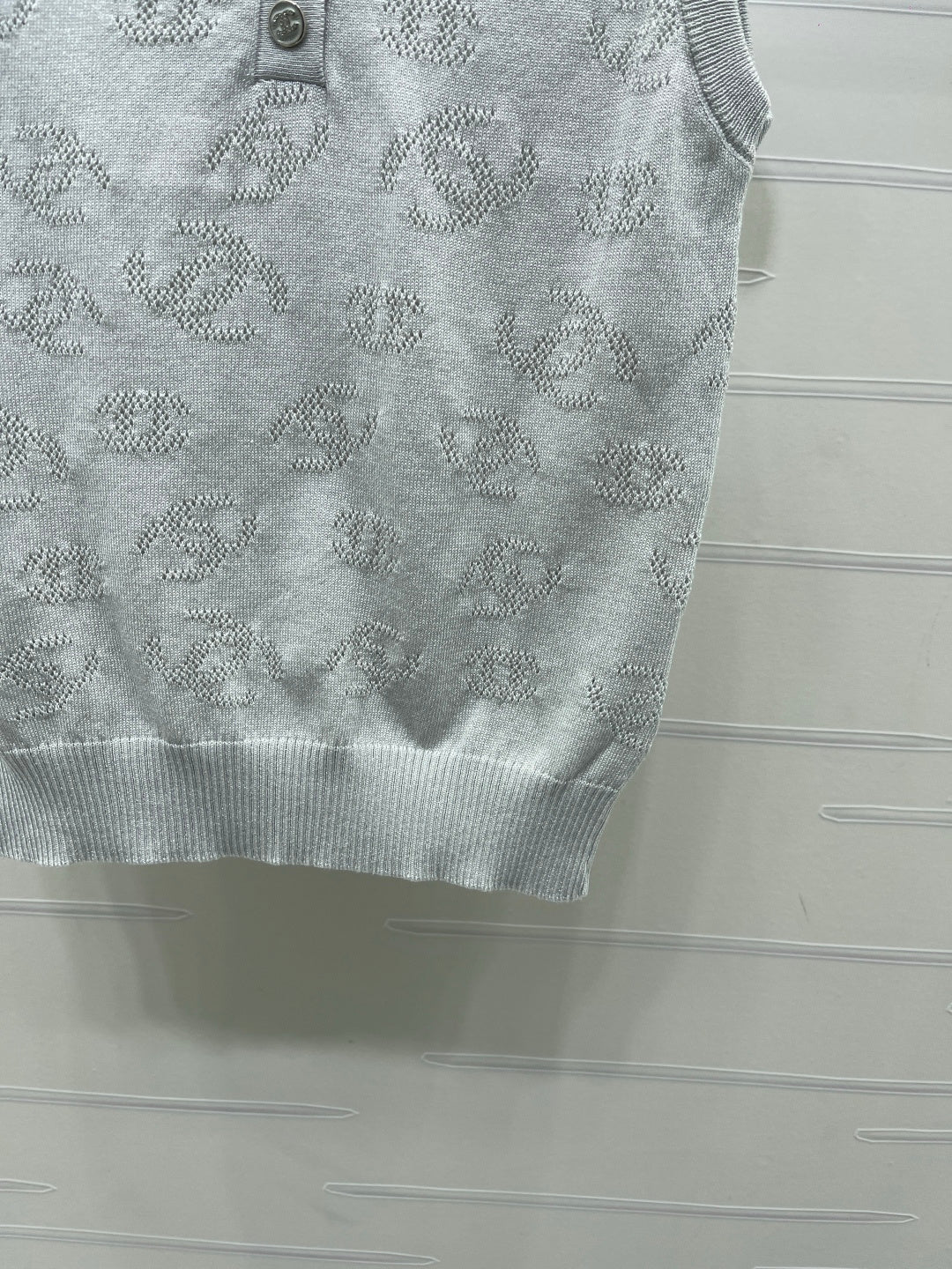 CHANEL 26S SLEEVELESS KNIT POLO TOP 1337