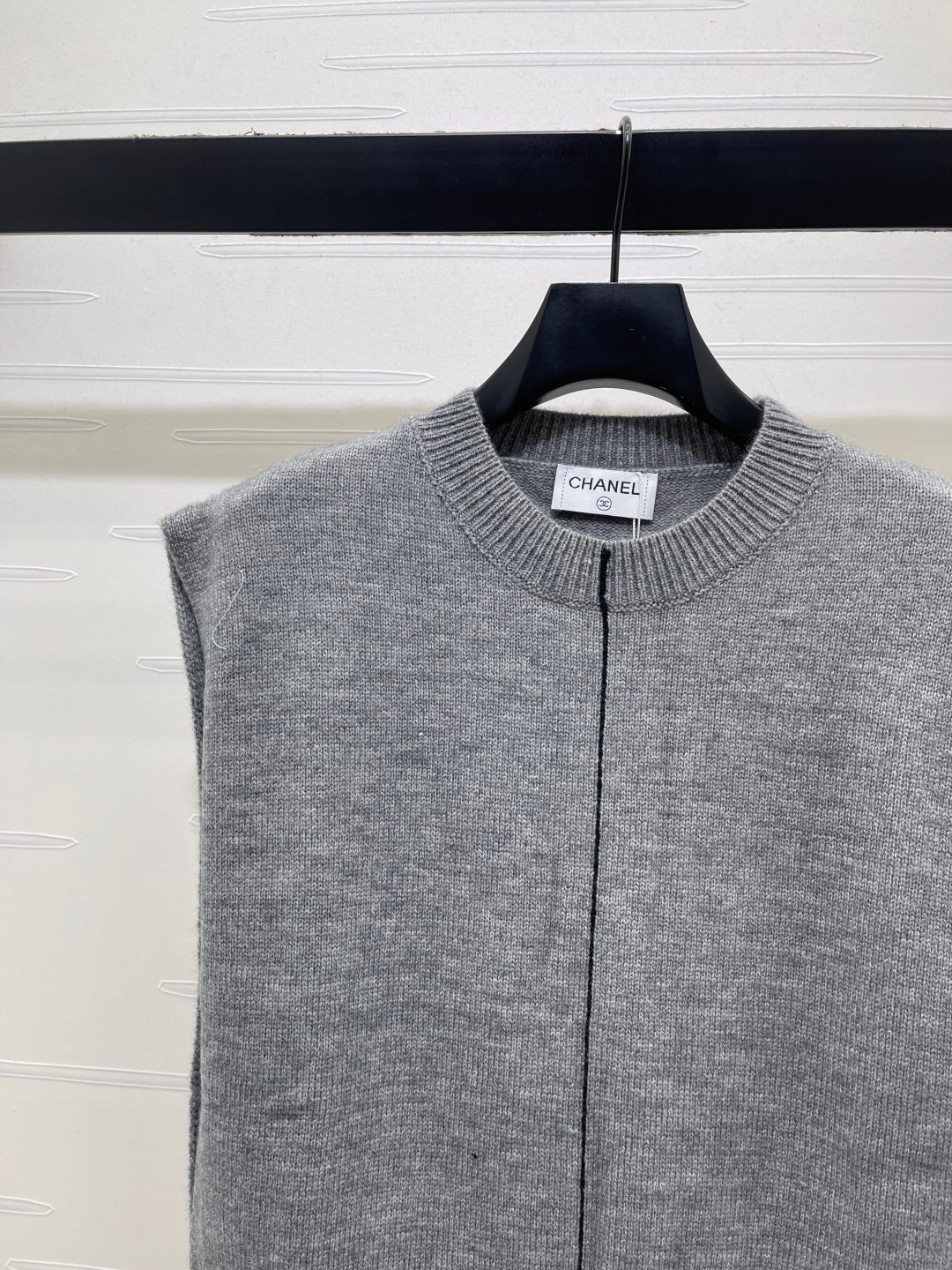 CHANEL 26S CONTRAST KNIT VEST 1323