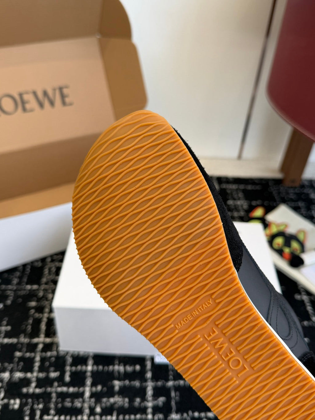 LOEWE 26S FLOW RUNNER SNEAKER IN BLACK SUEDE AND LAMBSKIN