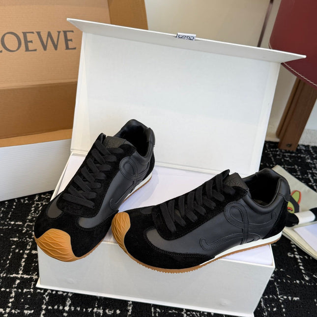 LOEWE 26S FLOW RUNNER SNEAKER IN BLACK SUEDE AND LAMBSKIN