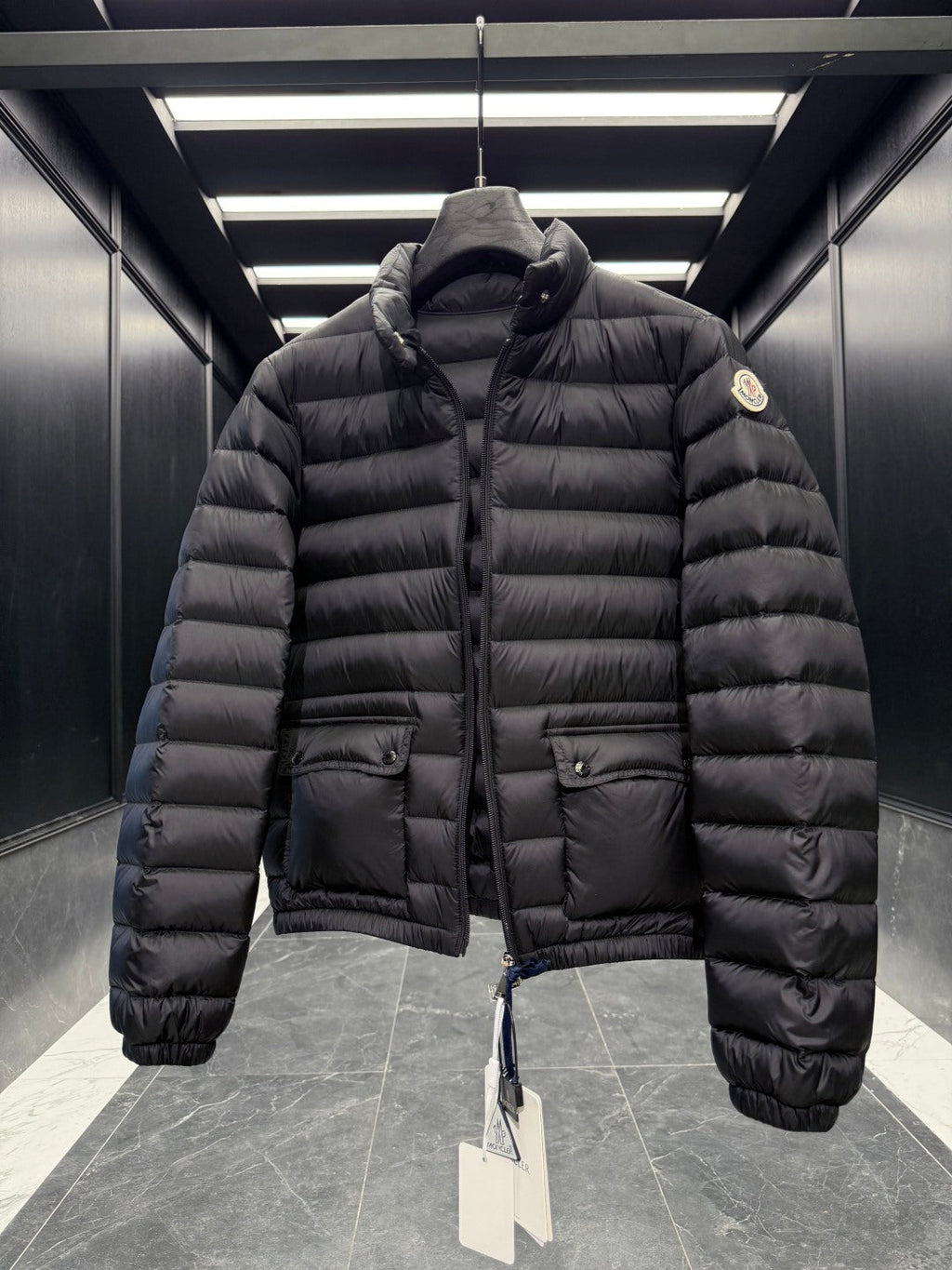 MONCLER 25S JACKET IN BLACK 021