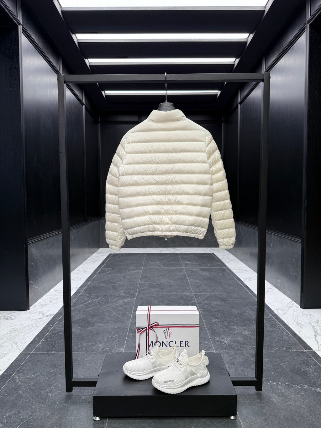 MONCLER 25S JACKET 025