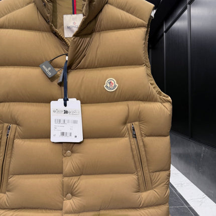 MONCLER 26S DOWN VEST 764