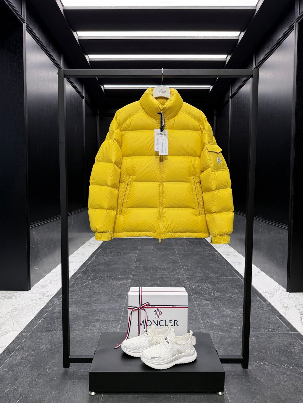 MONCLER 25S PREMIUM DOWN JACKET 252