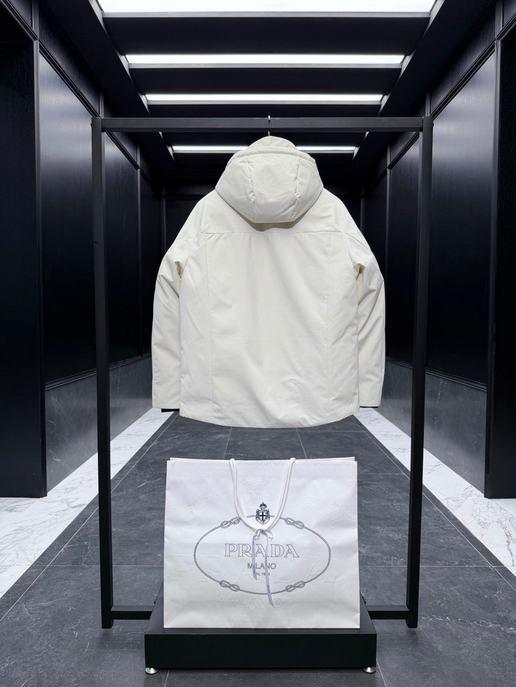 PRADA 25S DOWN JACKET 353