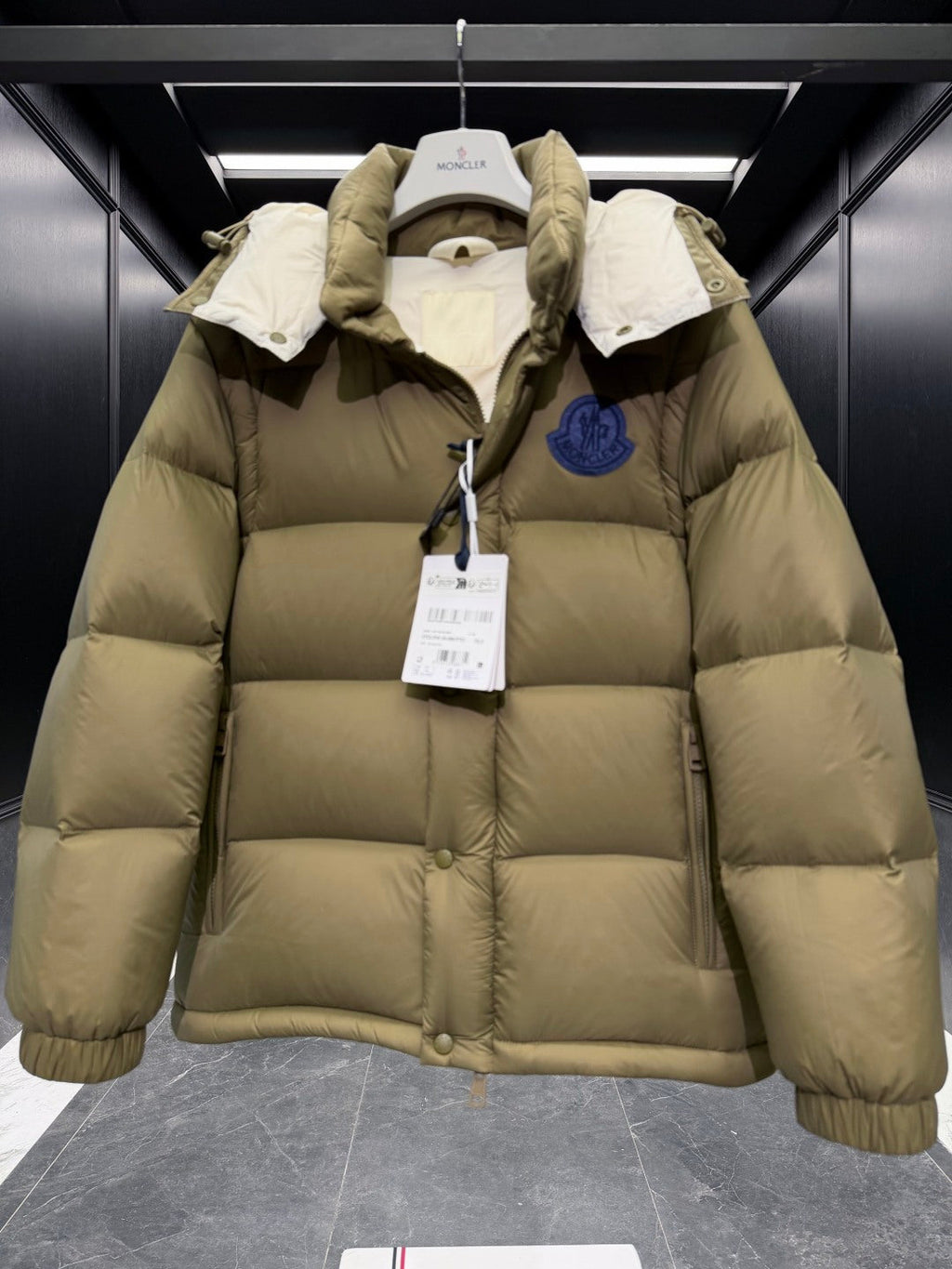 MONCLER 25S PREMIUM DOWN JACKET 410