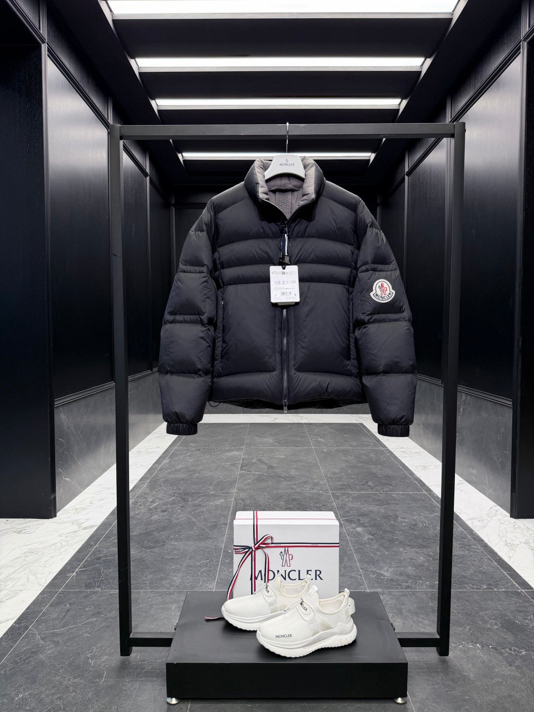 MONCLER 25S LUXURY DOWN JACKET 284