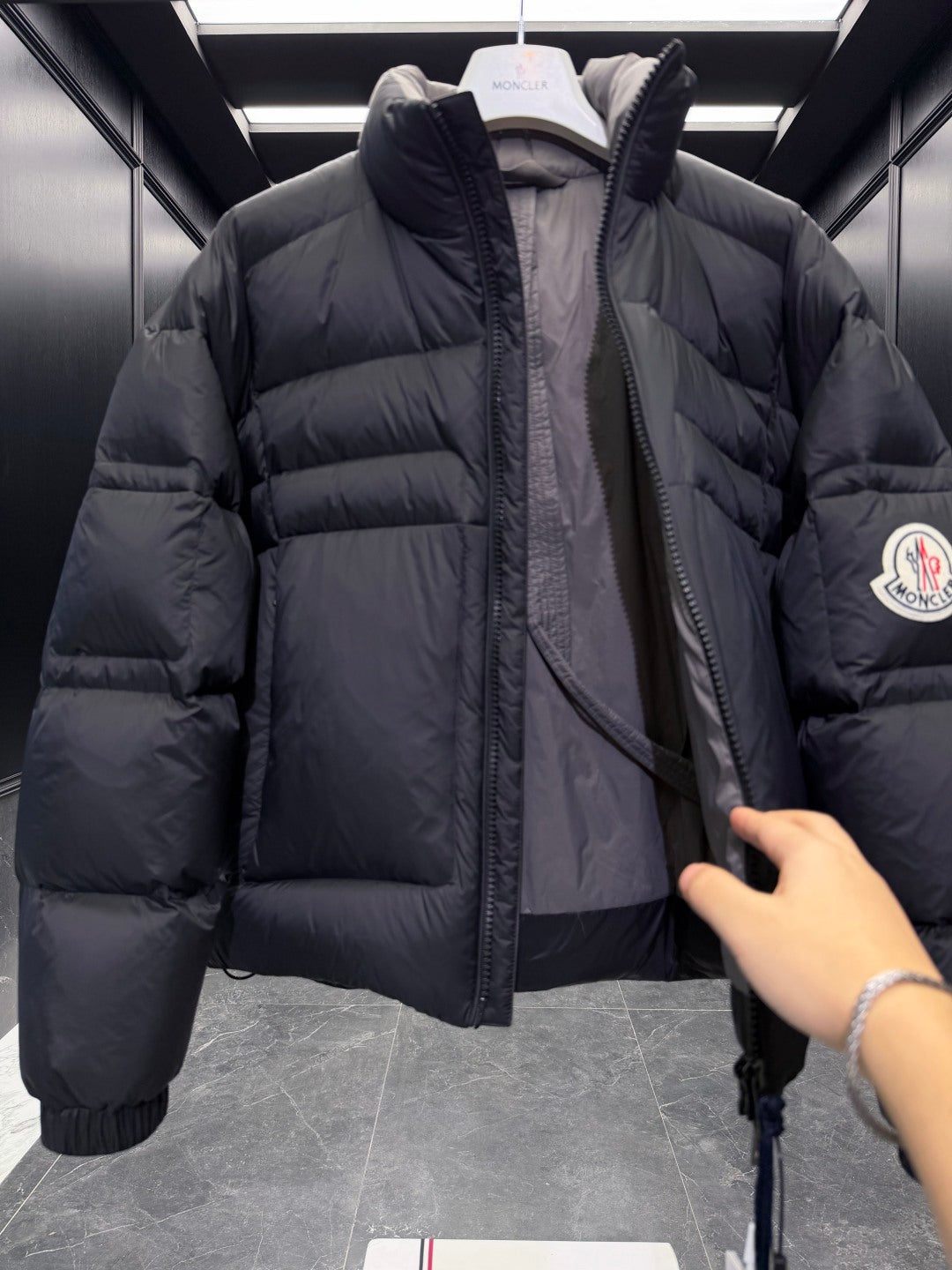 MONCLER 25S LUXURY DOWN JACKET 284