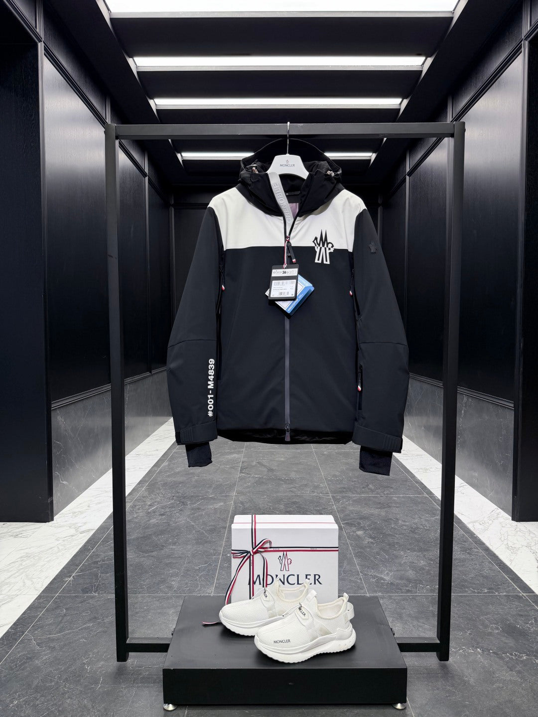MONCLER 25S LUXURY DOWN JACKET 276