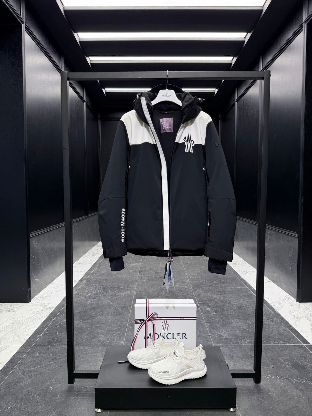 MONCLER 25S LUXURY DOWN JACKET 276