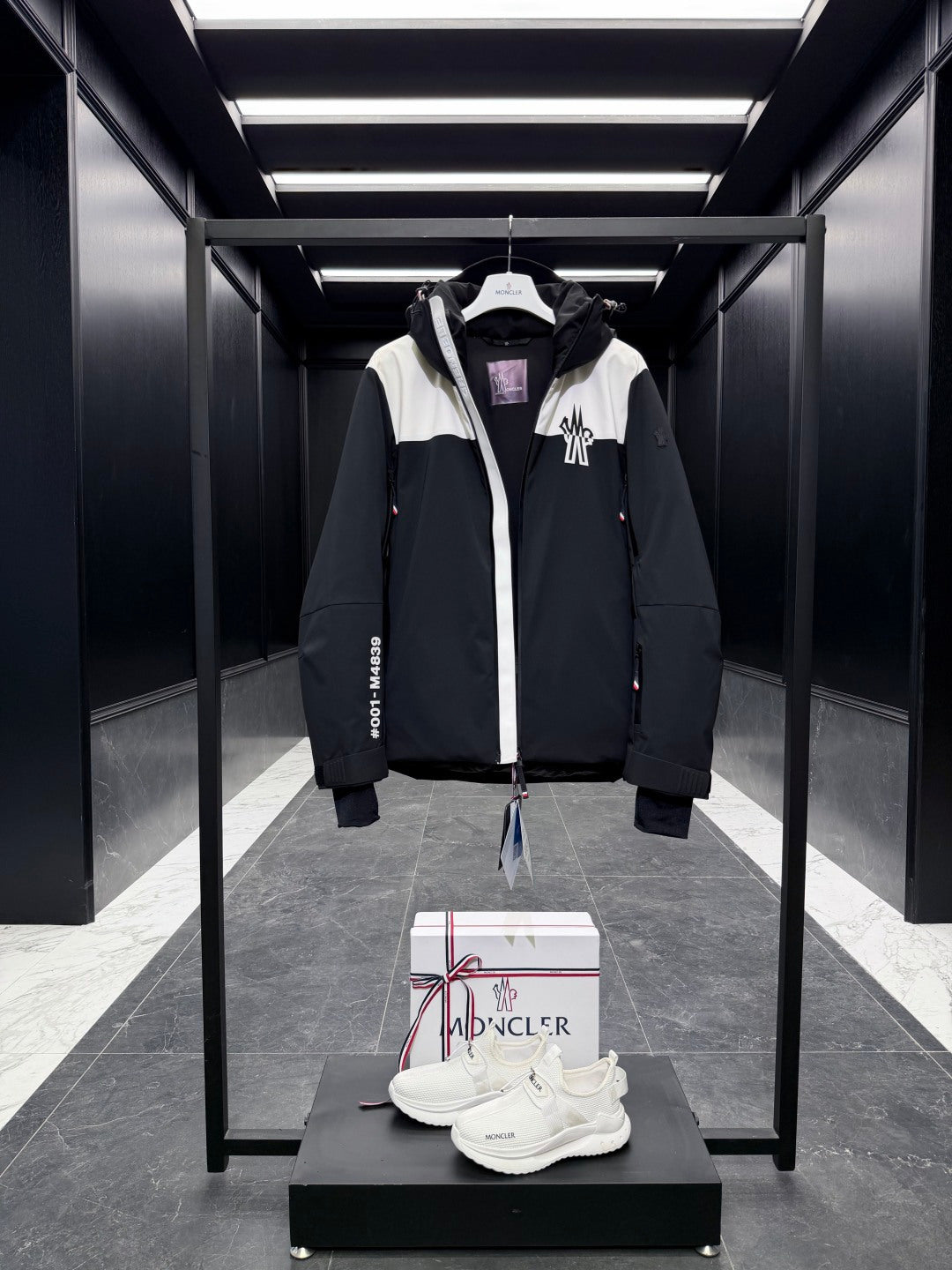 MONCLER 25S LUXURY DOWN JACKET 276