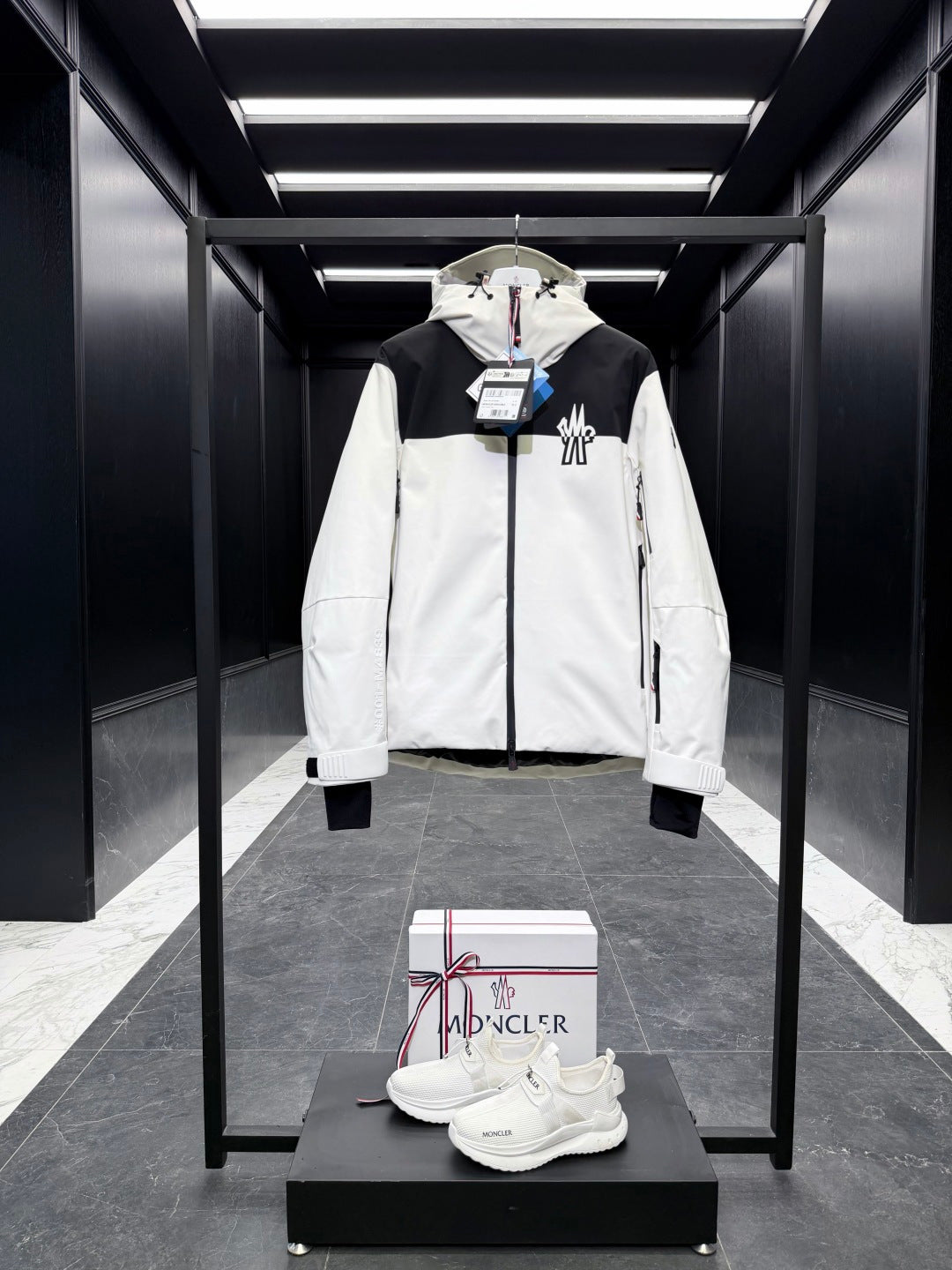 MONCLER 25S LUXURY DOWN JACKET 275