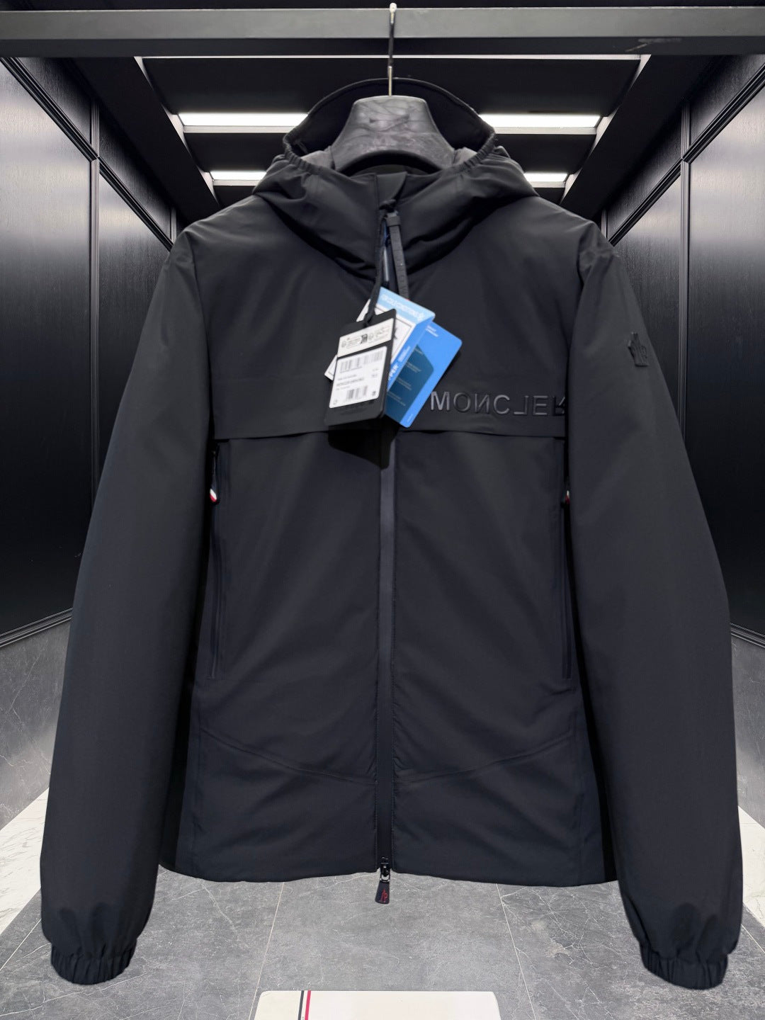 MONCLER 25S HOODED SKI JACKET 386