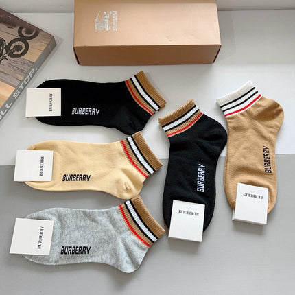 BURBERRY 26S ANKLE SOCKS 557606 (1 BOX)