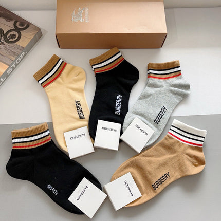 BURBERRY 26S ANKLE SOCKS 557606 (1 BOX)