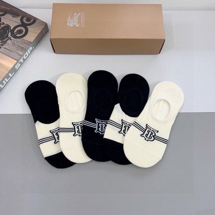 BURBERRY 26S NO-SHOW SOCKS 564681 (1 BOX)