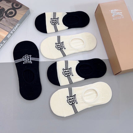 BURBERRY 26S NO-SHOW SOCKS 564681 (1 BOX)