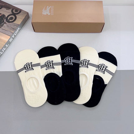 BURBERRY 26S NO-SHOW SOCKS 564681 (1 BOX)
