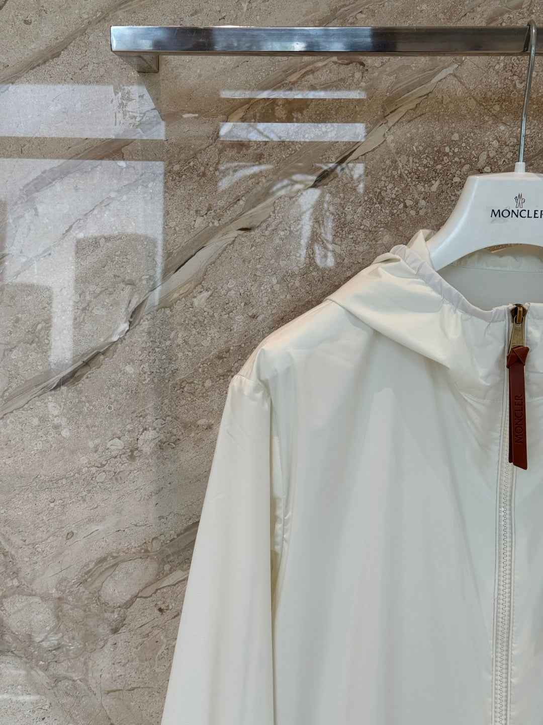 MONCLER 26S HOODED ZIP-UP JACKET 685