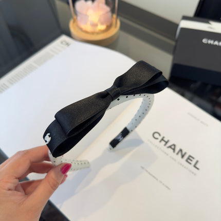 CHANEL 26S HEADBAND IN BLACK AND WHITE SATIN 503044