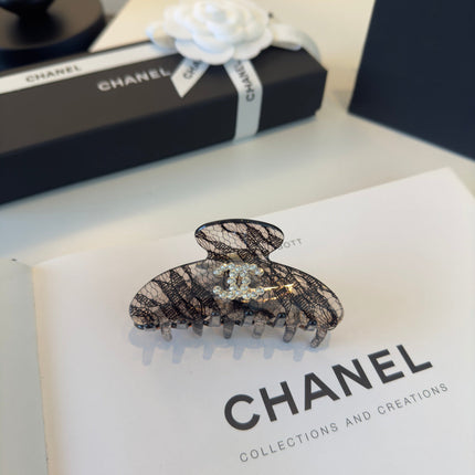 CHANEL 26S HAIR CLIP IN BLACK AND BROWN LACE 503141